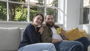 Aviva Assicurazioni racconta la polizza Aviva SalvaCasa con Martin Castrogiovanni. Pianificazione di Mindshare