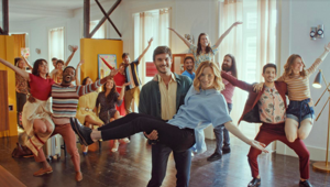 Babbel va on air in Francia con un nuovo spot a firma Dude