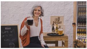  Kozel, la birra ceca,  arriva in Italia con l'installazione di legno a forma di Caprone in Piazza Gae Aulenti. spot di McCann e guerrilla mktg. Pianifica Wavemaker