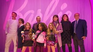 Barbie dà il via alle celebrazioni del suo 60esimo anniversario con il ritorno a Pitti Immagine Bimbo attraverso la partnership con Patrizia Pepe, che rappresenta per Mattel il primo capitolo di un anno ricco di festeggiamenti