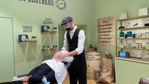 Barberino's si presenta con un look a tema Peaky Blinders e lancia la campagna per celebrare la serie cult firmata Banijay Brands