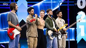 X Factor: la seconda parte delle audition segna 750mila spettatori medi e il 3% di share. Successo anche sui social: oltre 334mila interazioni (+36% sul 2020)