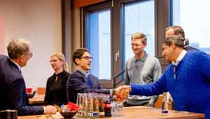 MfE: Pier Silvio Berlusconi visita a sorpresa la sede di ProSiebenSat.1 in Germania