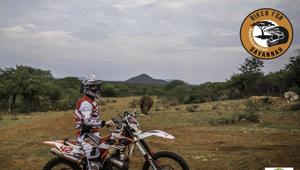 Varta è sponsor tecnico di ‘Biker For Savannah’: l’Enduro Raid a favore di ‘Rhino Momma Project’