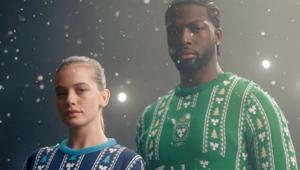 Carlsberg: per la campagna di Natale due maglioni in edizione limitata e un concorso social-first