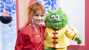 Dal 20 marzo su DeAJunior tornano Manuela Blanchard in “Tai Chi One” con il puppet Tino, creato da Jim Henson Company e il programma "Yo Yoga"