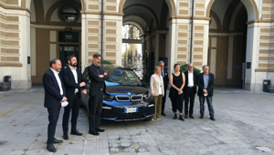Uno di Un Milione: dialogo tra arte e sostenibilità in partnership con BMW Italia