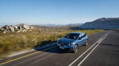 La campagna sull’innovazione di BMW entra in una nuova fase: video ironici raccontano le tecnologie intelligenti della BMW iX3 e della BMW i7