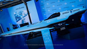 Bombay Shappire rinnova la partnership con E1 e colora di blu la Milano Design Week 2026 con Ogilvy Italy, Omnicom Media e GWP Creativa