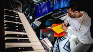 Piccolo concerto per pianoforte e carta Fedrigoni: Boosta dei Subsonica incanta il pubblico all’ADI Design Museum