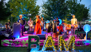 Portanuova si accende con la musica di BAM: l'estate milanese tra grandi eventi e live al tramonto