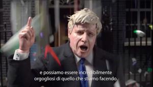 Ogni giorno il Regno Unito spedisce 1.800 tonnellate di rifiuti in plastica. È la denuncia contenuta nel nuovo spot provocatorio di Greenpeace Uk “Wasteminster. A Downing Street Disaster”, realizzato dallo studio creativo Birthplace