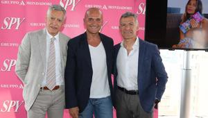 Esce ‘Spy’, il nuovo settimanale people della Mondadori: 500 mila copie e 55  pagine di pubblicità per il primo numero. Per Mediamond raccolta digital a +4%