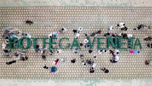 "A Poetic Conversation’": il nuovo progetto Bottega Veneta ideato dall'agenzia creativa LePub