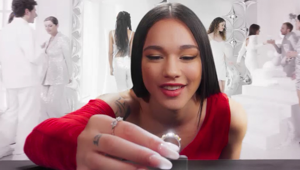 Brosway lancia il Natale con la nuova campagna pianificata da TEND