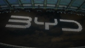 Roma si trasforma in un palcoscenico a cielo aperto grazie allo show di 1.000 droni per il lancio ufficiale della BYD DOLPHIN SURF
