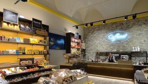 Caffarel festeggia il compleanno di Barbie presso la sua boutique a Torino