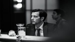 Campari, svolta nella comunicazione del marchio: arrivano i Red Diaries e il calendario diventa un corto. Si parte con Paolo Sorrentino e Clive Owen