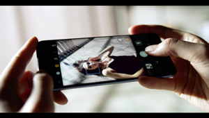 'Ritratto Personale': al via la nuova campagna Huawei P10|P10 Plus con la regia di Paul Gore. Il media confermato a Maxus