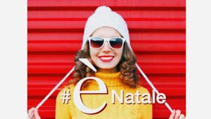 'Lines è' punta alle teenager con la campagna 100% social  #èperte . Firma Armando Testa