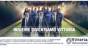  'Insieme diventiamo Vittoria': un squadra di Agenti al servizio dei Clienti nella nuova campagna di Vittoria Assicurazioni. Firma Integer, pianifica Wavemaker