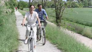 La campagna advertising "Caorle è calore" rivela la sua efficacia a distanza di un anno dal lancio. Aumentano le visualizzazioni della pagina Facebook (83%) e raddoppia il numero di sessioni, raggiunte le 20.548 interazioni