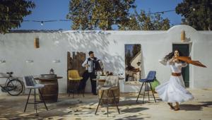Insieme ad Artsmedia, Capodarte presenta il proprio restyling con la campagna 'Apulian Attitude'. Il calore della Puglia da vivere a casa