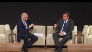 Italia Digitale. Calenda:  "Serve un new deal per gli investimenti, per rilanciare l'Italia e dare alle persone i mezzi per capire la modernità"