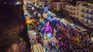 Il Carnevale di Sciacca celebra i suoi 400 anni con un'edizione storica e 5 giorni di sfilate. Tra le novità spicca la partecipazione dei "Me contro Te"
