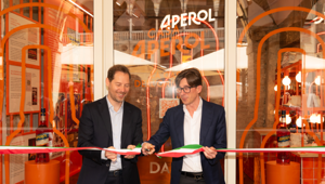 Aperol inaugura "Casa Aperol" a Padova: un omaggio alle radici e al design della nuova bottiglia