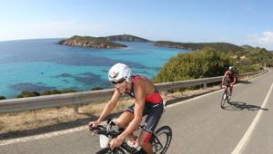 Dorelan è race partner del Challenge Forte Village Sardinia, la sfida di triathlon con oltre 800 atleti