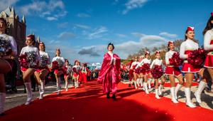 Christmas World, il villaggio di Natale realizzato a Villa Borghese da Lux Vide, chiude con un'iniziativa solidale organizzata con Roma Capitale. E con un bilancio di 350mila presenze