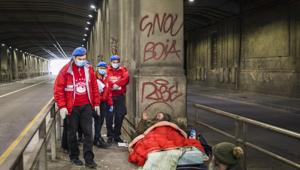 I City Angels scendono in campo per i senzatetto della Stazione Centrale di Milano con una festa di Natale al Memoriale della Shoah