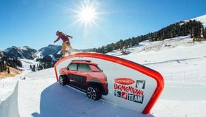 Il team di atleti Citroën Unconventional personalizza l'Obereggen Snowpark