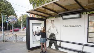 Calvin Klein sceglie IGPDecaux per la nuova campagna della stagione Fall 2022 con Blanco