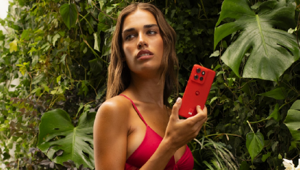 Motorola e Clara insieme per il lancio della nuova campagna multicanale “Hello Color, Hello smARTphone”. Creatività a cura di EY Yello