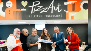 Il Concertozzo di Elio e le Storie Tese a Biella per l'edizione 2026: l'evento raccoglierà fondi per il progetto CasAUTentica di PizzAut e per il Fondo Do.P.O. della Fondazione Rizzoli
