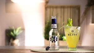 Coca-Cola lancia in Italia Royal Bliss con campagna social, digital ed eventi