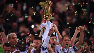 La Coppa Italia di calcio in mostra nei Macron Store di Roma
