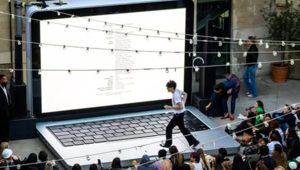 Worldwide – Watch parties: ciò che è nato come una "rivincita" personale è diventato l'evento più cool per i brand di moda Worldwide – Watch parties: ciò che è nato come una "rivincita" personale è diventato l'evento più cool per i brand di moda