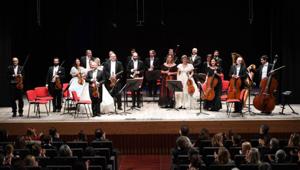 Una parata di vip a Cortina per il Gran Concerto dell’Epifania con i Virtuosi del Teatro alla Scala, seguito dalla cena di gala benefica a favore dell’Andrea Bocelli Foundation