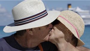 Per i 70 anni di Costa Crociere si apre a Genova la mostra di Oliviero Toscani 'Ladro di Felicità'