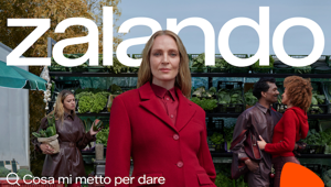 Uma Thurman e PinkPantheress invitano a sperimentare con il proprio stile personale nella campagna autunno/inverno 2025. Firma Wieden+Kennedy Amsterdam