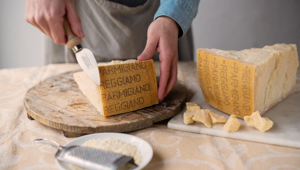 Parmigiano Reggiano porta biodiversità e tradizione a Cheese 2025 con un fitto calendario di eventi