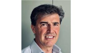  Dario Scacchetti, CEO di StartupItalia, annuncia a #SIOS22 il nuovo management e le linee strategiche con una nuova business unit