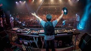 Sing like a Deejay, il primo dicembre a Milano la Festa di Natale di Radio Deejay che festeggia anche 40 anni di trasmissioni