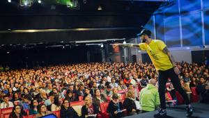 Parte da Milano ‘Svoltiamo Insieme Club in Tour’, l’evento per risvegliare la felicità ideato e organizzato da Daniele Di Benedetti