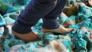 DidòLab: la manipolazione formato "extra large" entra al MUBA e a Città della Scienza, dal recupero della 'pasta' prodotta durante i cambi colore