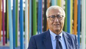 Consorzio RICREA dà il via alla campagna “Lezioni di etichetta”, format speciale di Rai Pubblicità per raccontare la sostenibilità del pomodoro in barattolo d'acciaio. Creatività di  Black &White Comunicazione
