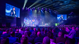 FREE EVENT trasforma la Convention Nazionale della Vendita di Folletto – Vorwerk in un'esperienza immersiva ispirata al mondo della radio